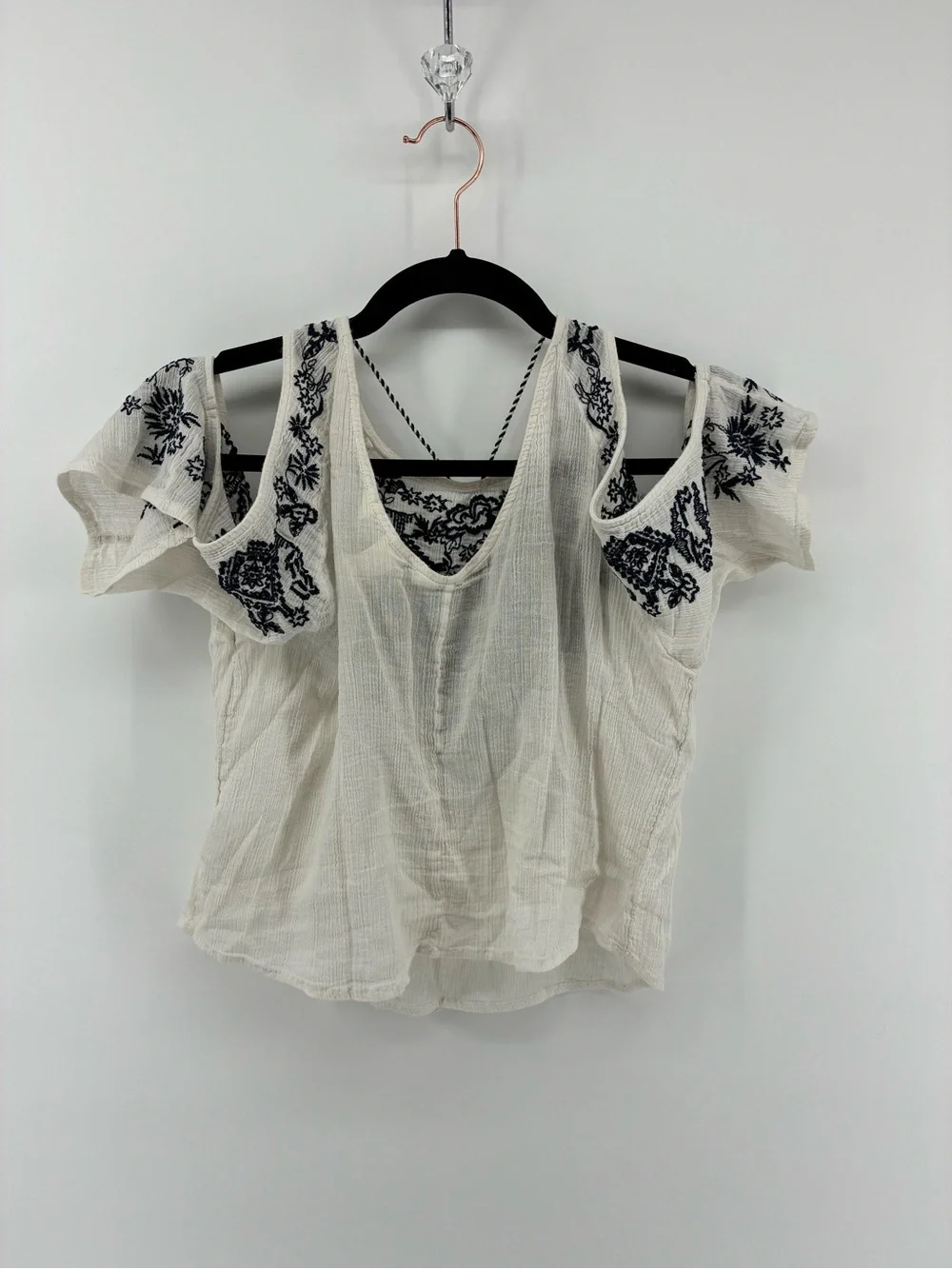 H&M Coachella White Blouse with Blue Floral Embroidery - Picture 5 of 9